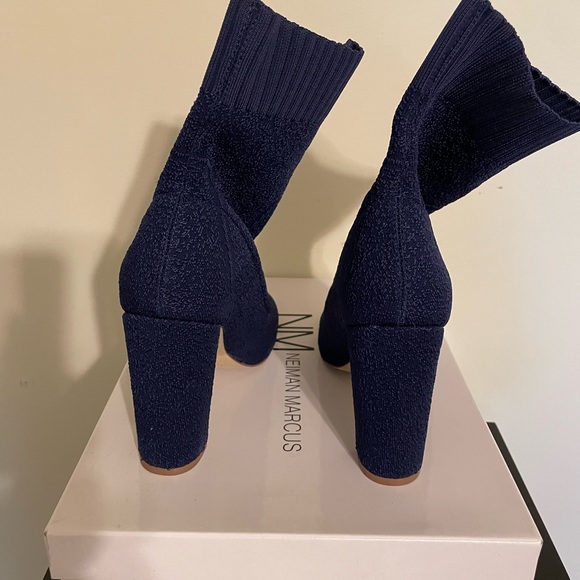 New Charles David stretch fabric booties, blue size 8 - Picture 3 of 5
